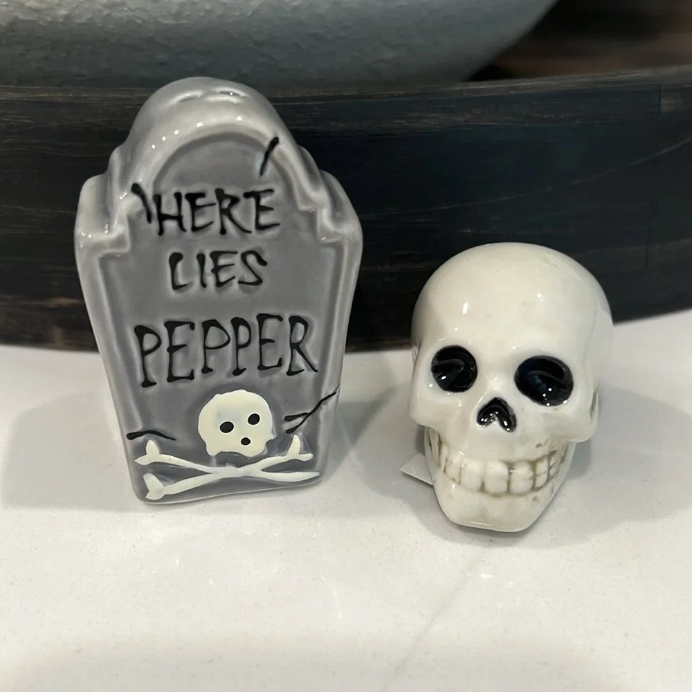 💀Cute. 🎃Mini Halloween.salt & Pepper.